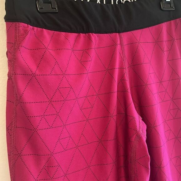 EXCELLENT CONDITION WOMEN’S SIZE SMALL NIKE JUST DO IT DRI-FIT LEGGINGS - Picture 9 of 9